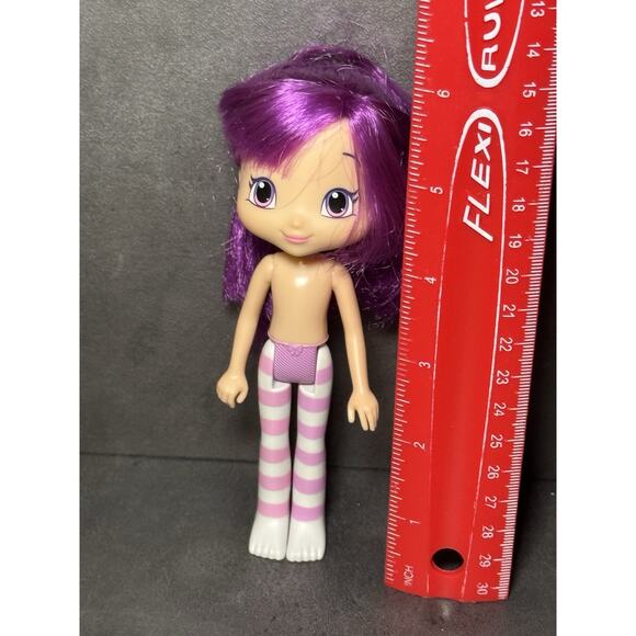 Strawberry Shortcake - Plum Pudding Purple Doll Bridge Direct 2014 - Picture 2 of 5